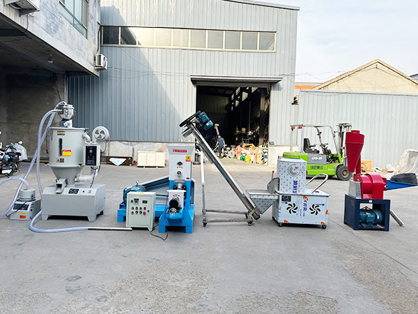 Multi-functional Dry Dog Food Processing Line Helps Indian Customers Embark on a New Journey Multi-functional Dry Dog Food Processing Line Helps Indian Customers Embark on a New Journey